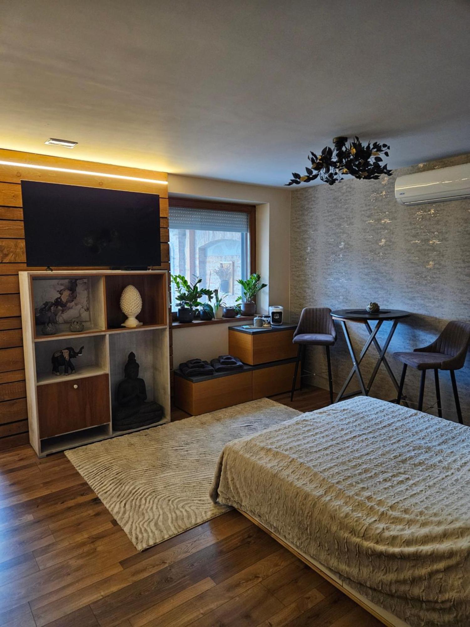 Toelgyes Apartmanhaz Szeged Eksteriør bilde