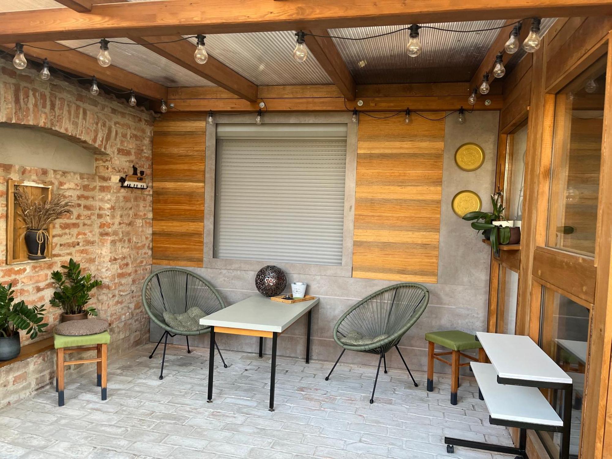 Toelgyes Apartmanhaz Szeged Eksteriør bilde