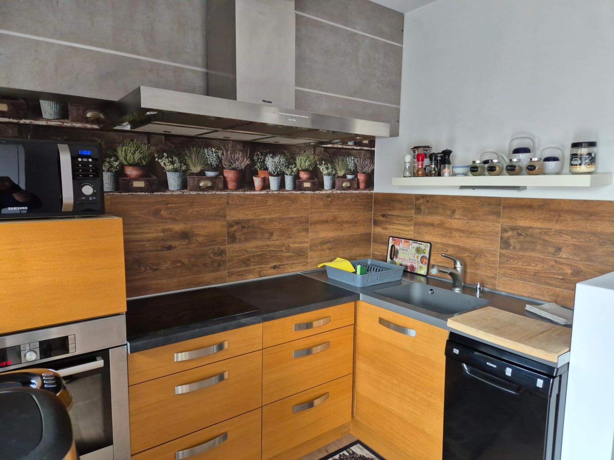 Toelgyes Apartmanhaz Szeged Eksteriør bilde