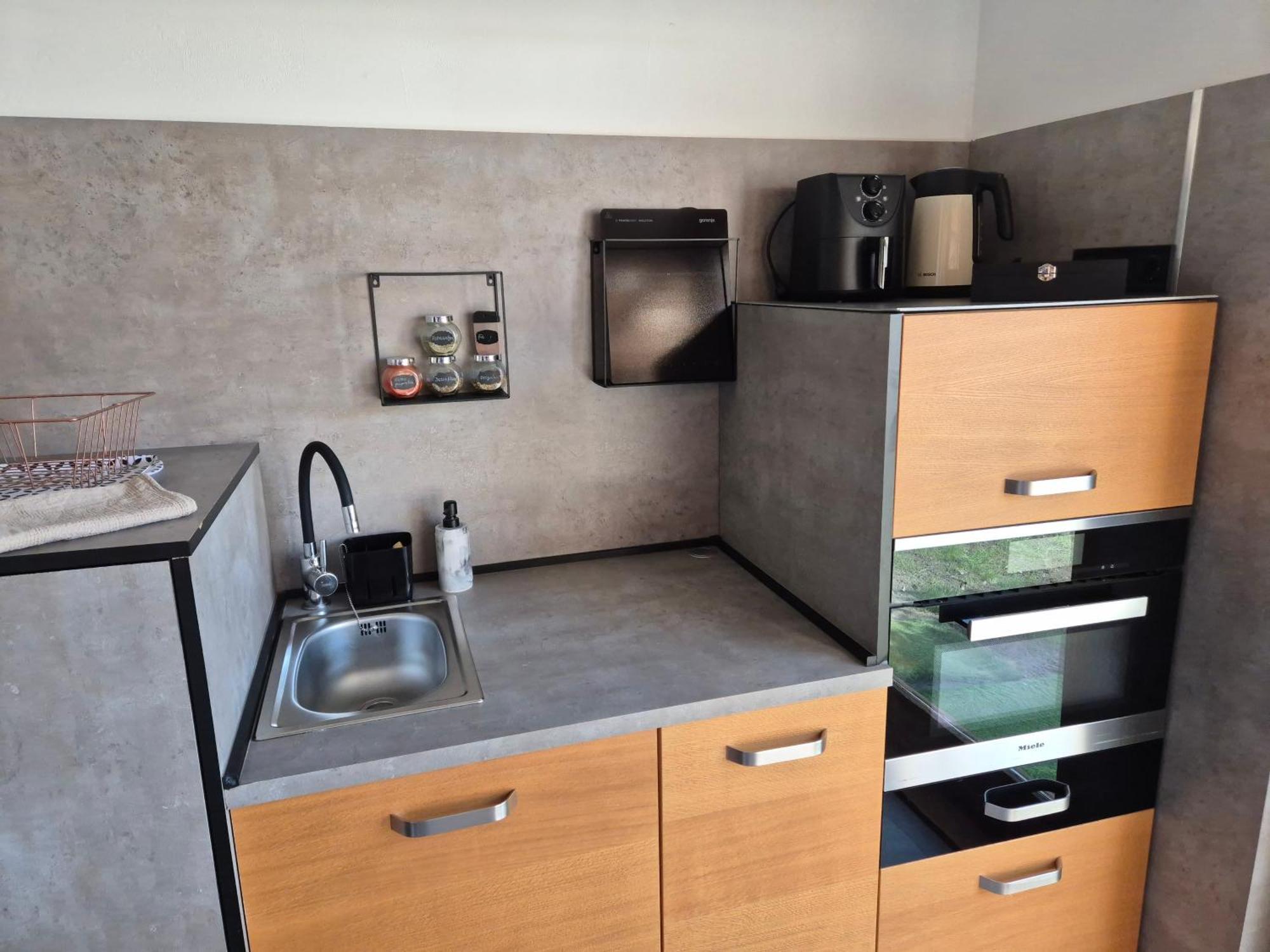 Toelgyes Apartmanhaz Szeged Eksteriør bilde